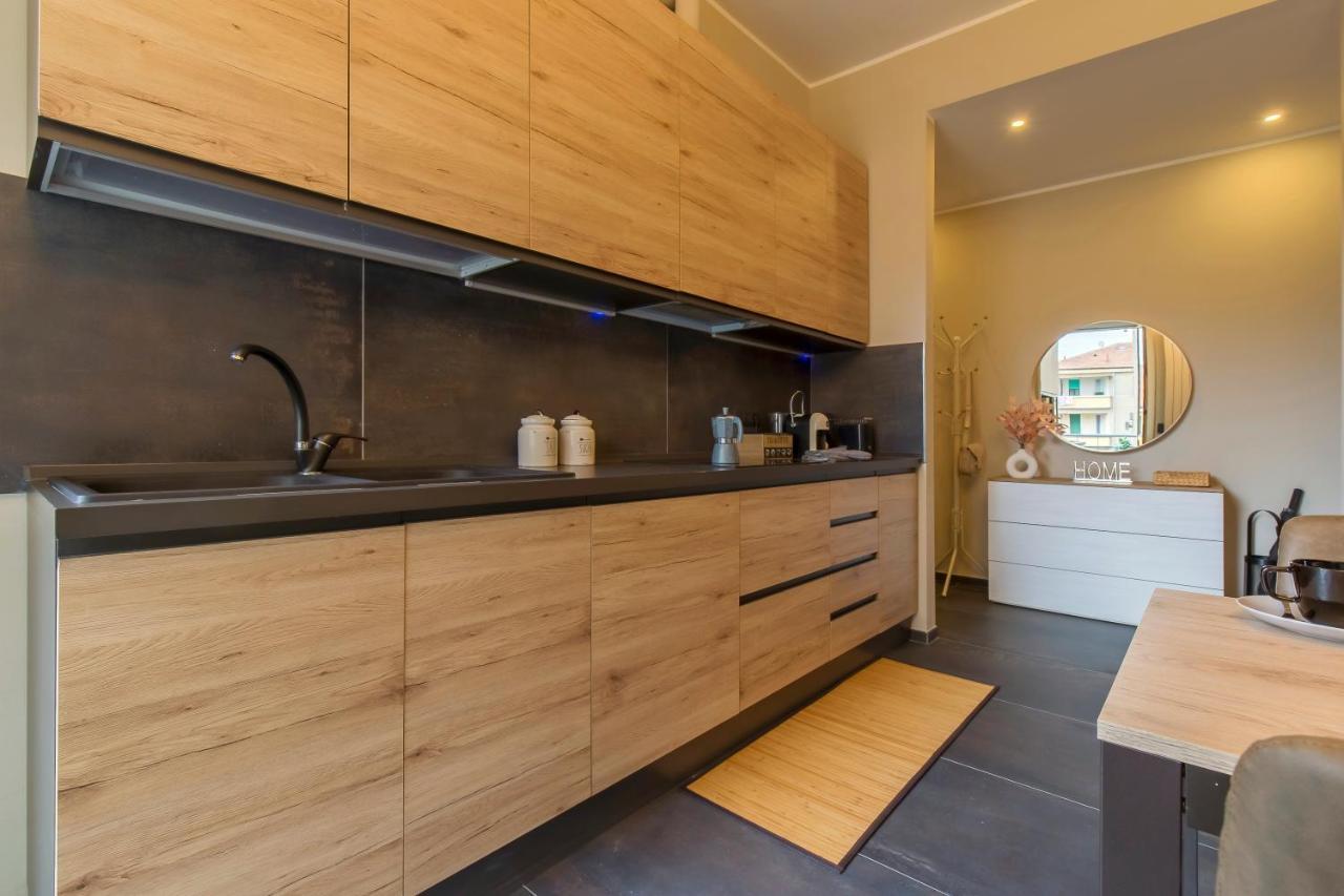 Modern & Bright 2 Bedroom Flat 50M From M4 Stop ميلان المظهر الخارجي الصورة